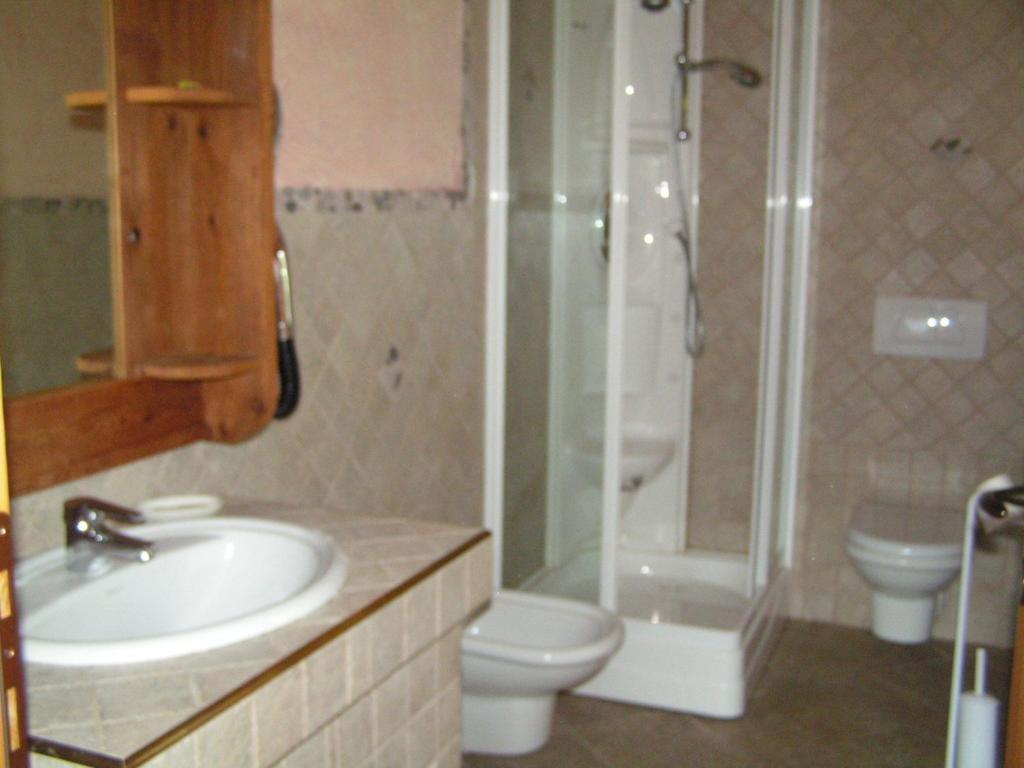 Affittacamere De Charme Jour Et Nuit Torgnon Room photo